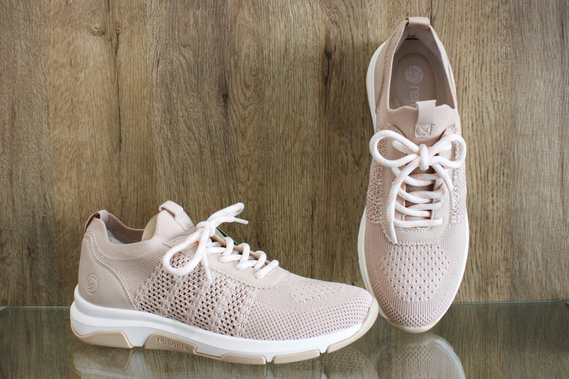 baskets et lacets