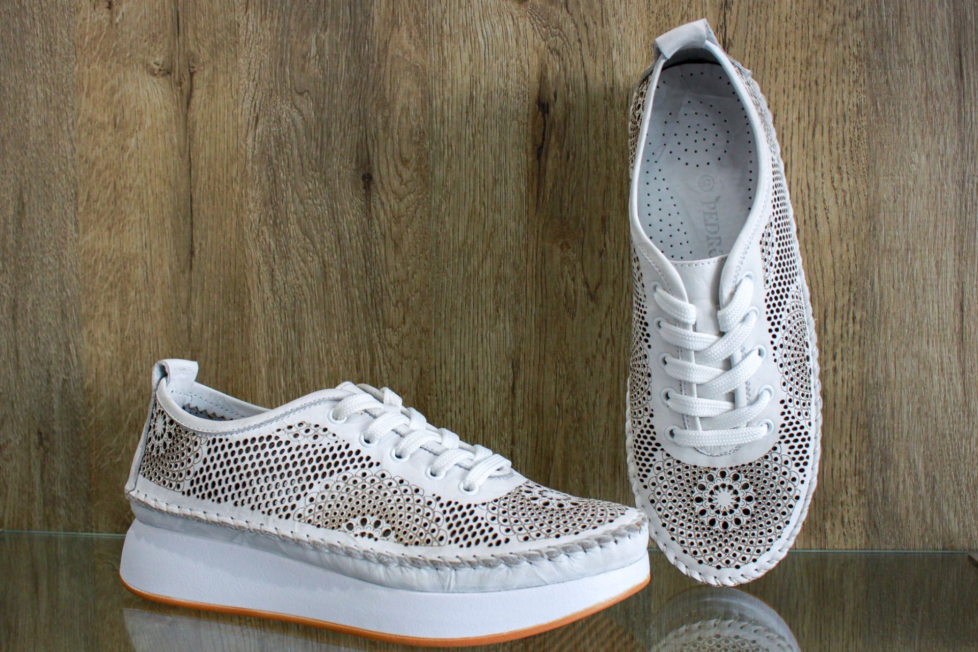 baskets et lacets