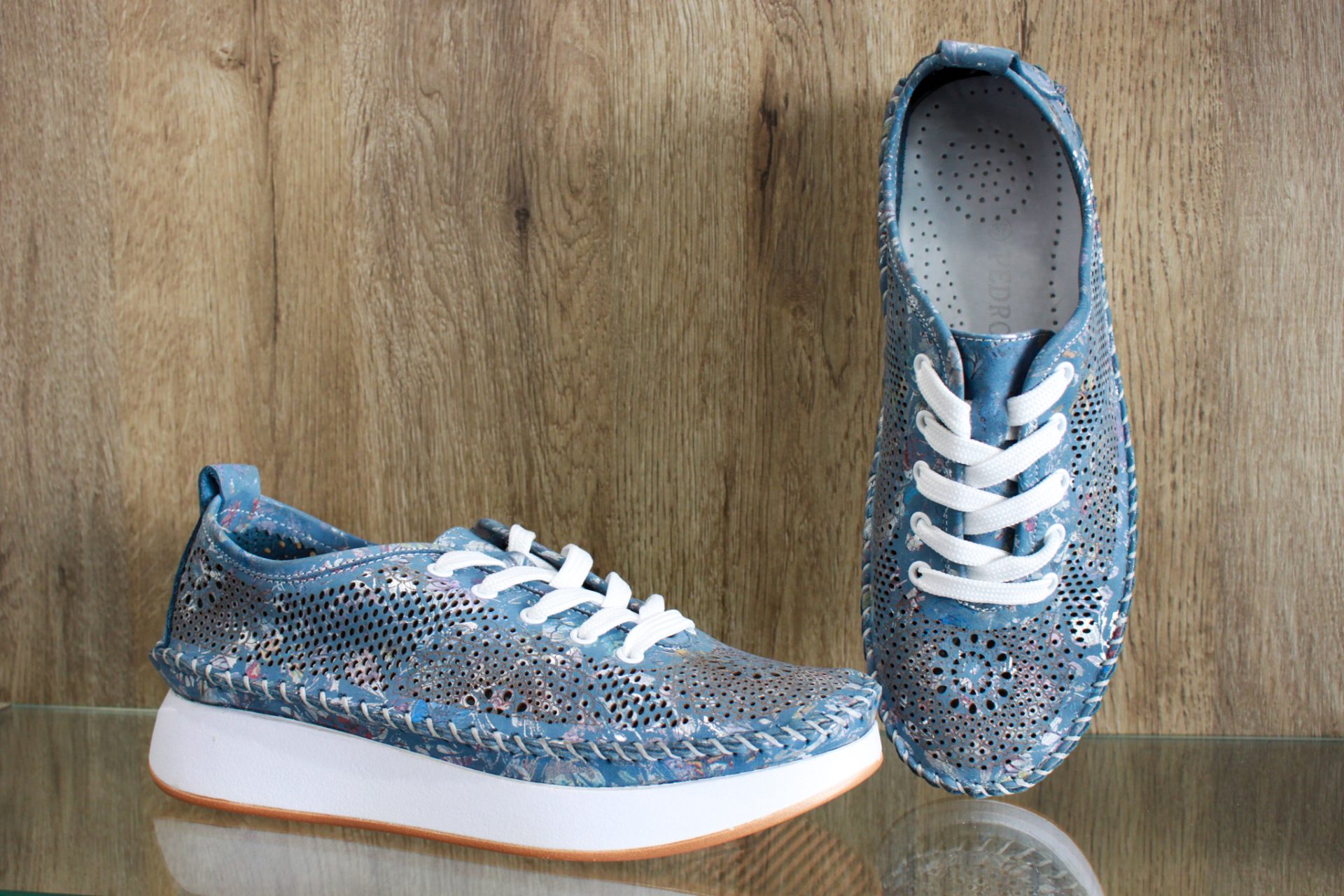 baskets et lacets